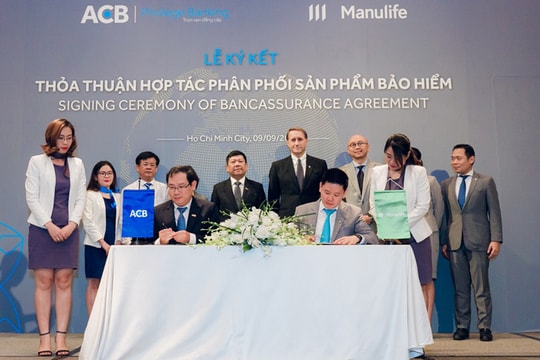 Manulife Việt Nam và ACB hợp tác phân phối bảo hiểm