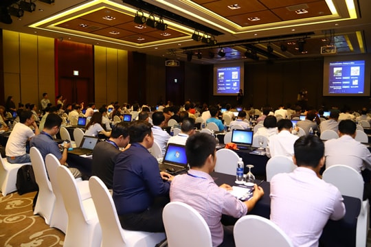 Đến thời của robot văn phòng