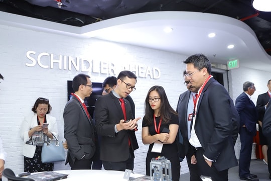 Schindler Ahead - Giải pháp IoT cho thang máy và thang cuốn