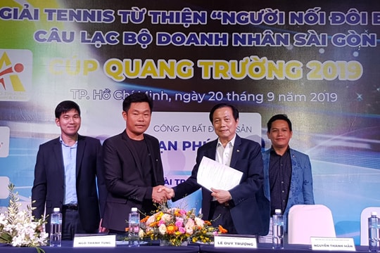 220 vận động viên tham gia Giải tennis từ thiện CLB Doanh nhân Sài Gòn - Cúp Quang Trường