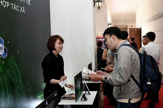 Xelex - Máy tính bảng ứng dụng công nghệ hỗ trợ ngành nông nghiệp