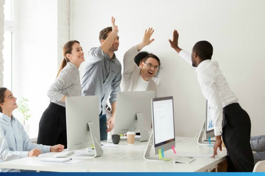 Chiến lược quan trọng để giữ chân nhân viên và tăng hiệu suất công việc