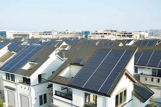 Trông chờ giá điện mặt trời