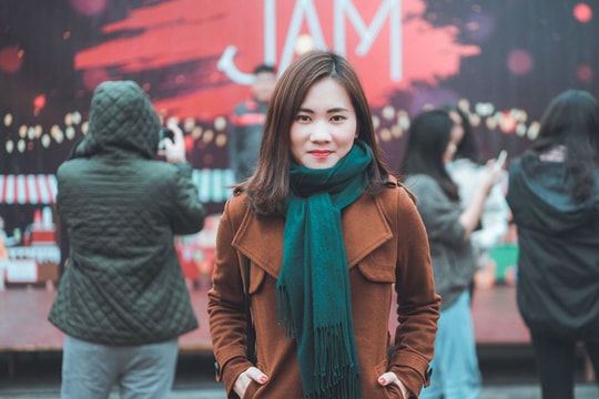 Anna Đặng Uyên tạo sân chơi cho lao động trẻ địa phương