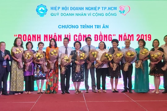 Tri ân doanh nhân vì cộng đồng