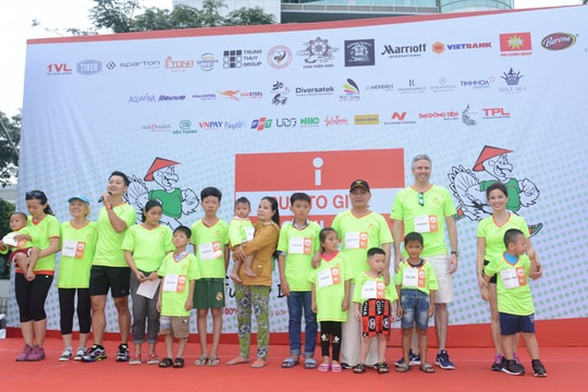 Chạy bộ gây quỹ mổ hàm ếch cho trẻ em