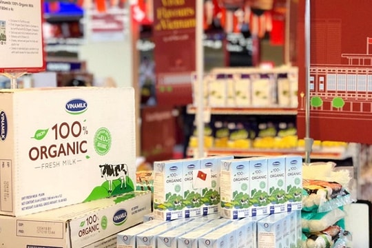 Sữa tươi organic Vinamilk đã vào Singapore