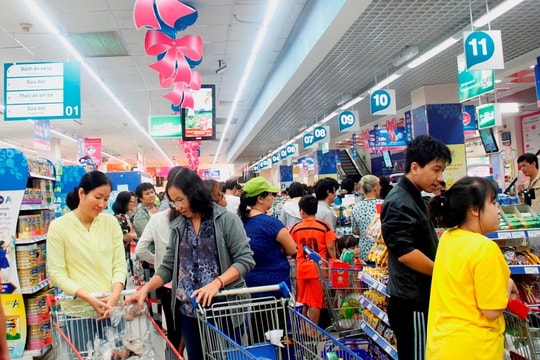 Cần thêm các sản phẩm phù hợp "túi tiền" của người tiêu dùng (*)