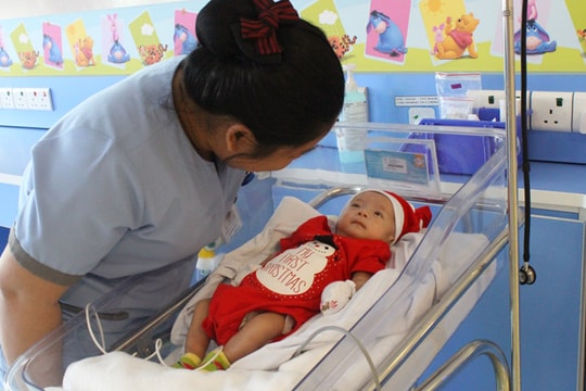 "Chuyển viện trong tử cung": Cơ hội cứu nhiều trẻ sinh non