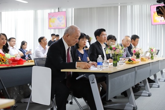 Acecook Việt Nam trao thưởng khuyến mãi cho khách hàng