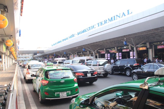 Xe hợp đồng điện tử chính thức không phải gắn hộp đèn