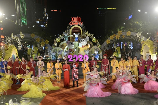 Rực rỡ sắc xuân khai mạc đường hoa Nguyễn Huệ Tết Canh Tý 2020