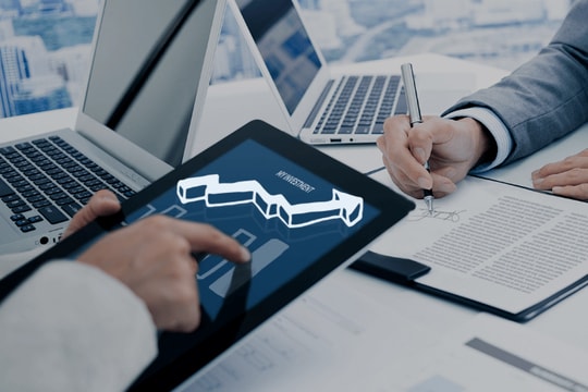 Ngày vía thần Tài: Giá vàng lệch cả triệu đồng, chứng khoán tiếp tục giảm