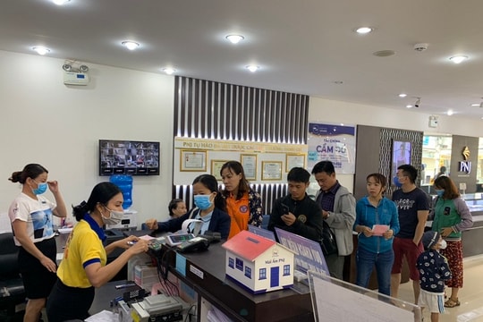 Ngày vía thần tài năm 2020 - Giá vàng không tăng, không cảnh chen chúc