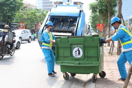 Doanh nghiệp làm gì với rác sau Tết?