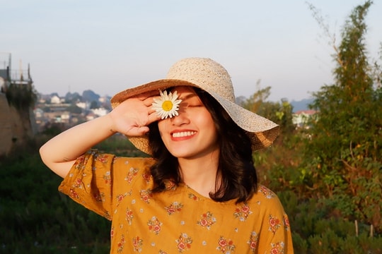 Bộ đôi Hồ Tiến Đạt - Nguyên Hà trở lại với “Chờ ngày lời hứa nở hoa”