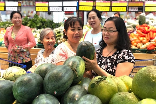 Tình người giữa cơn đại dịch Tình người giữa cơn đại dịch
