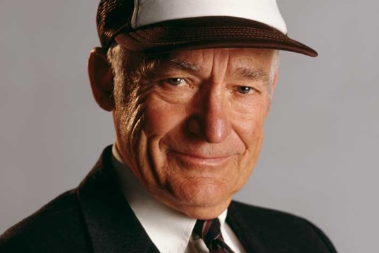 4 bài học vàng trong kinh doanh từ tỷ phú sáng lập Walmart - Sam Walton