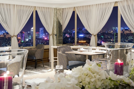 Mừng ngày Quốc tế Phụ nữ tại Khách sạn Windsor Plaza