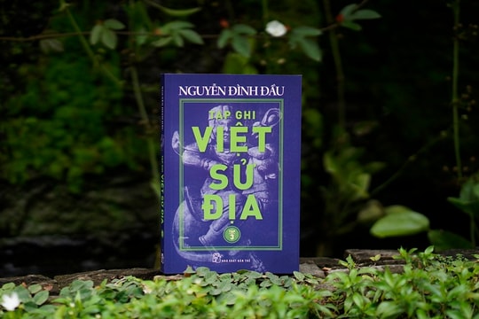 “Tạp ghi Việt Sử Địa” 3 cung cấp nhiều tư liệu quý về quần đảo Hoàng Sa, Trường Sa