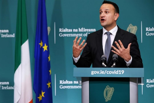 Ứng phó Covid-19, Thủ tướng Ireland đăng ký trở lại làm bác sĩ