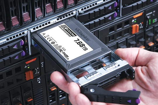 Trung tâm dữ liệu đa chức năng dành cho doanh nghiệp Trung tâm dữ liệu đa chức năng dành cho doanh nghiệp