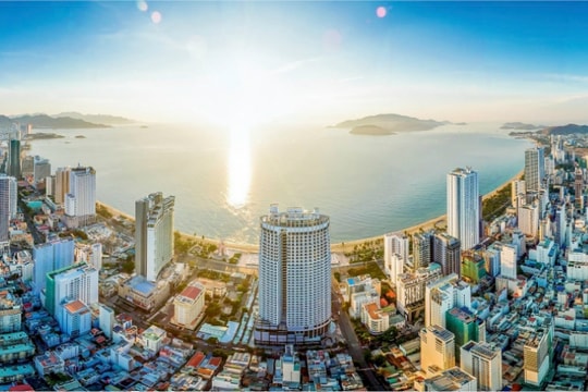 "Đừng nói tới tăng trưởng ngành khách sạn, tồn tại và vượt qua dịch là tốt rồi"