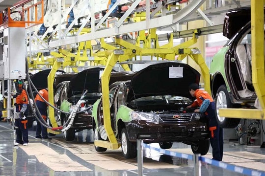 Giảm 50% phí trước bạ ô tô sản xuất trong nước từ hôm nay đến cuối năm