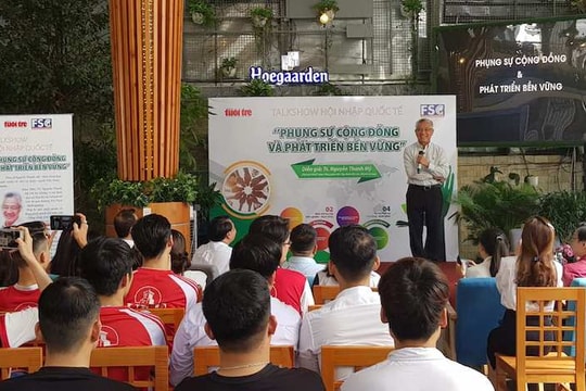 Phụng sự cộng đồng và phát triển bền vững