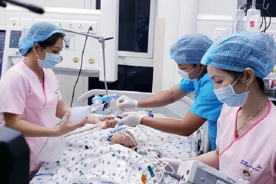 Ca mổ tách rời cặp song sinh: Cột mốc tiến bộ của y tế Việt Nam
