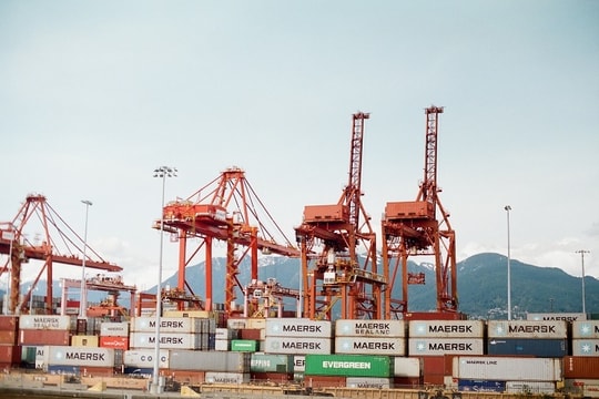 Doanh nghiệp làm gì để thích ứng với kinh doanh quốc tế?