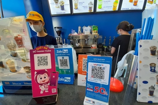 Bùng nổ mua hàng không tiền mặt