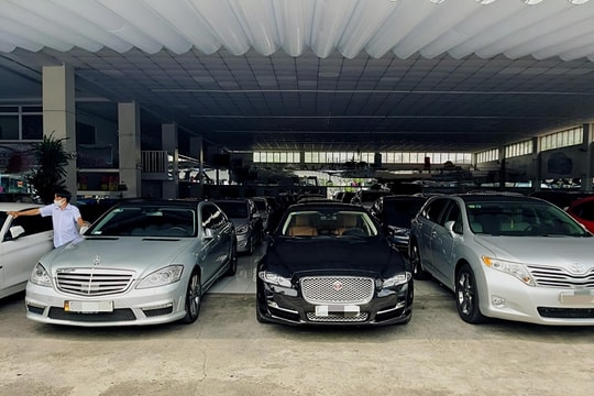 Ô tô cũ ế ẩm, giới buôn “có lời là bán”