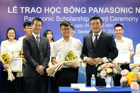 Panasonic trao tặng 15 suất học bổng cho sinh viên tài năng