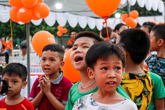 FPT Telecom tổ chức vui Tết Trung thu cho trẻ em