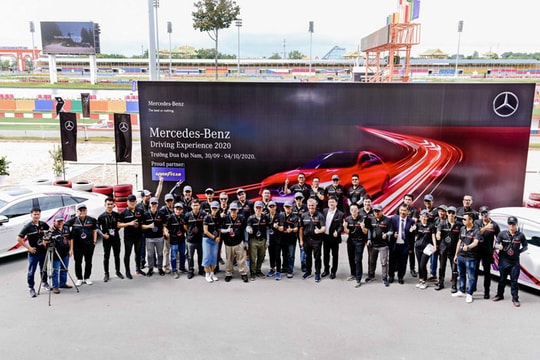 Học viện lái xe an toàn Mercedes-Benz 2020 huấn luyện hơn 1.000 người