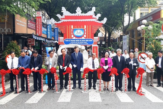 Khai mạc Tuần lễ Doanh nhân và Sách 2020