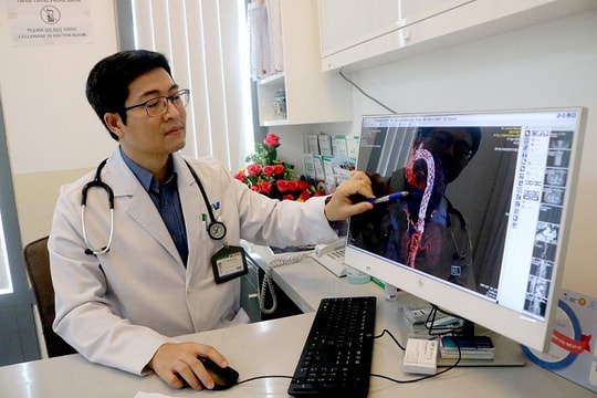 Một bệnh nhân Pháp thoát chết nhờ bác sĩ Việt