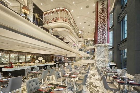 Vũ điệu Thé Dansant tại Café Cardinal