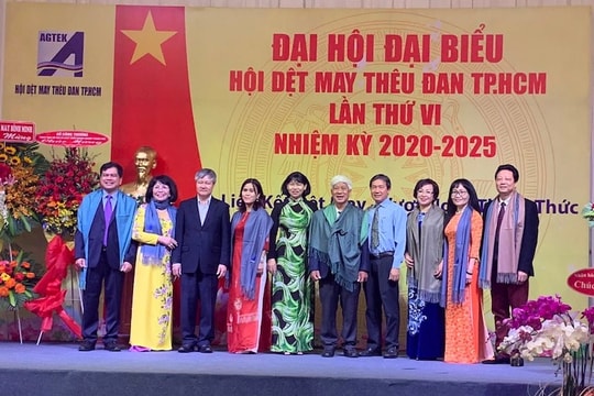 Ông Phạm Xuân Hồng tái đắc cử Chủ tịch Hội Dệt May Thêu Đan TP.HCM