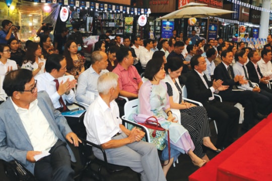 Doanh nhân viết: Lan tỏa tinh thần “thương đạo”