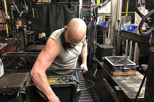 Những người 'bị ra rìa' khi sản xuất tại Mỹ bùng nổ