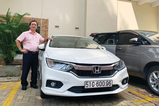 Doanh nhân trung niên mê xe “thép bọc thịt”