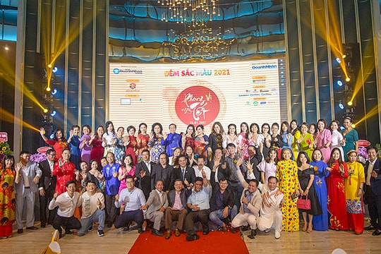 Hàng chục doanh nghiệp kết nối giao thương trong “Ngày hội Đêm sắc màu 2021 - Phong vị ngày Tết”