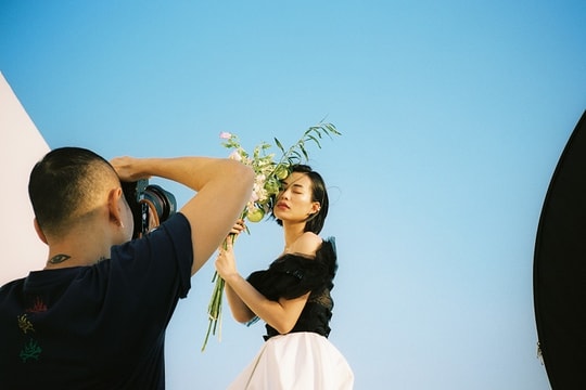 Nghệ sĩ Dzũng Yoko: “Tâm hồn mỗi người như một vầng trăng” Nghệ sĩ Dzũng Yoko: “Tâm hồn mỗi người như một vầng trăng”