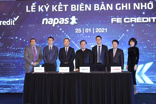 VietCredit cùng NAPAS ký kết biên bản ghi nhớ hợp tác phát hành thẻ chip tín dụng nội địa