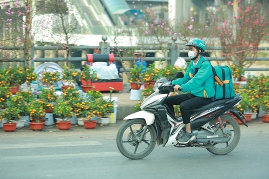 Viettel Post mở cửa phục vụ khách hàng xuyên Tết Tân Sửu 2021