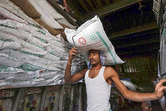 Áp thuế chống bán phá giá với đường Thái Lan