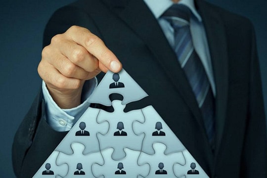 Đại diện pháp luật tại doanh nghiệp cổ phần phải chịu trách nhiệm gì?