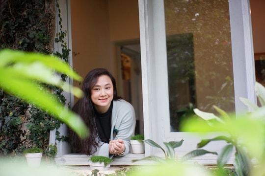 Bà Nguyễn Thủy Hằng Giang - Giám đốc Vận hành Đông A Books và Nhà sách Cá Chép: "Niềm tin là khởi đầu của mọi thành công" Bà Nguyễn Thủy Hằng Giang - Giám đốc Vận hành Đông A Books và Nhà sách Cá Chép: "Niềm tin là khởi đầu của mọi thành công"